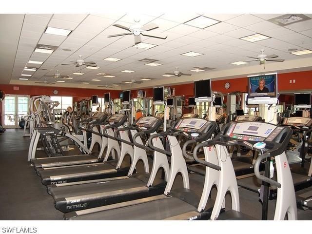 588 Tierra Mar LN 23, Naples, FL 34108