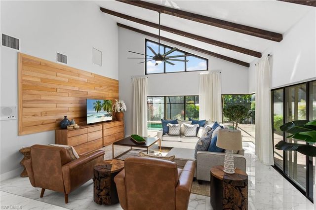 588 Tierra Mar LN 23, Naples, FL 34108