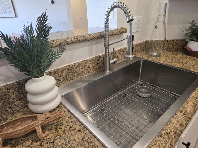 3830 Elijah 426, San Diego, CA 92130