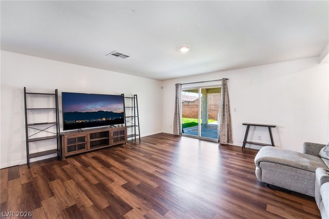 1886 Neoga Street, Las Vegas, NV 89115