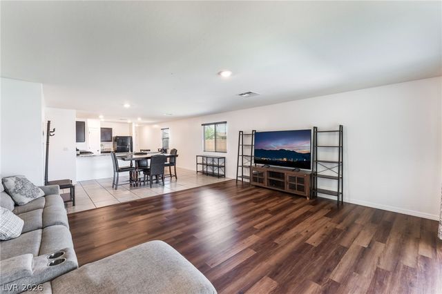 1886 Neoga Street, Las Vegas, NV 89115
