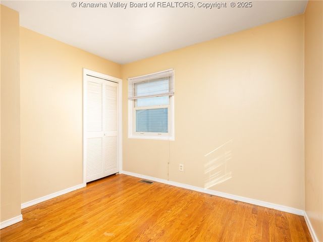 225 Sun Valley Drive, St Albans, WV 25177