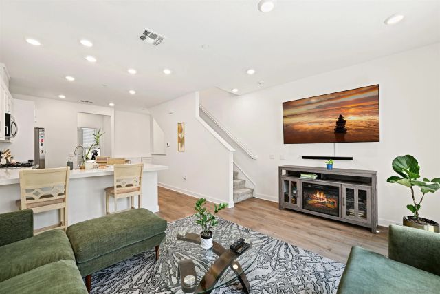 2066 Vela Ln, San Diego, CA 92154