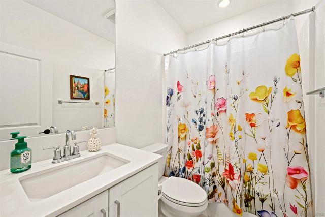 2066 Vela Ln, San Diego, CA 92154