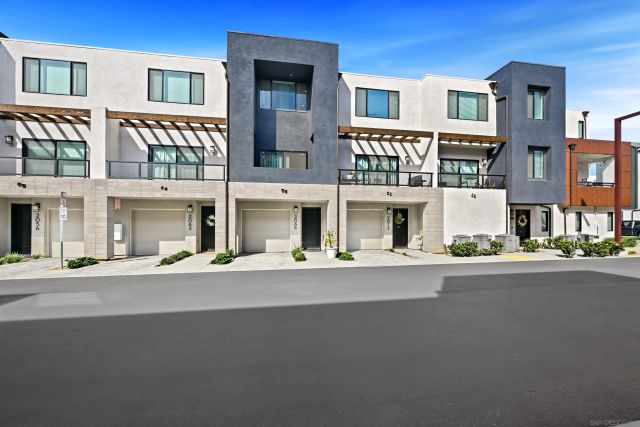 2066 Vela Ln, San Diego, CA 92154