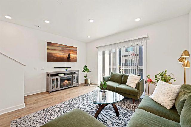 2066 Vela Ln, San Diego, CA 92154