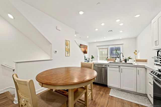 2066 Vela Ln, San Diego, CA 92154