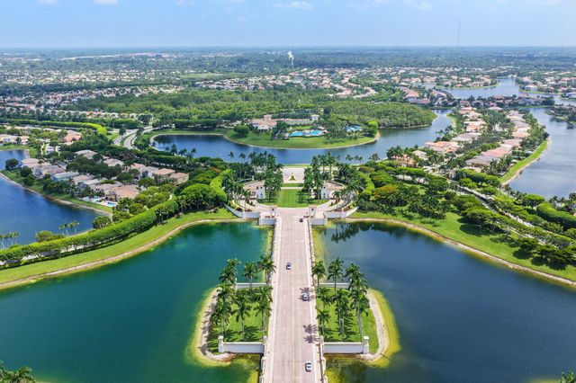 9058 Alexandra Circle, Wellington, FL 33414