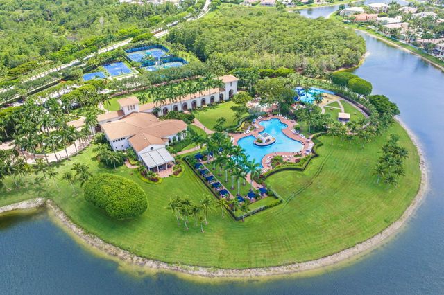 9058 Alexandra Circle, Wellington, FL 33414