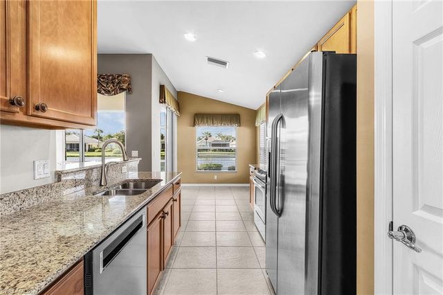 2462 Anguilla DR, Cape Coral, FL 33991