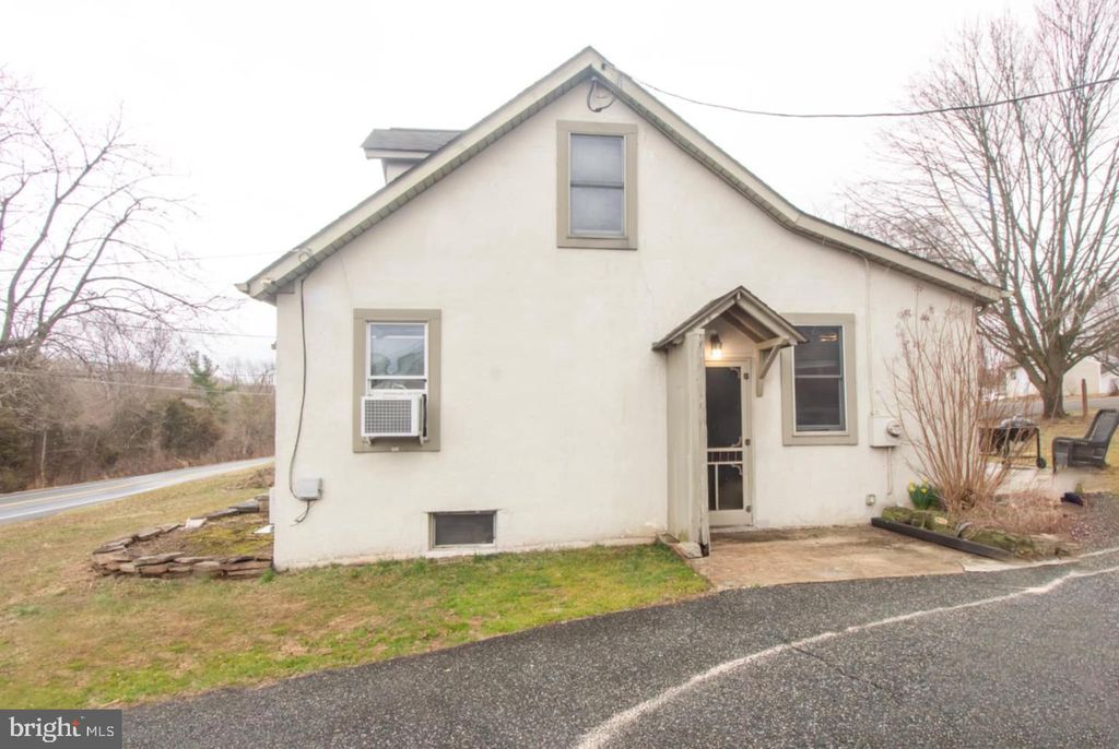 Image 19 of property listing at 1964 CONOWINGO RD, Rising Sun, MD 21911
