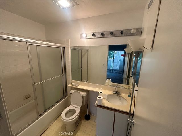 438 E Spruce, Inglewood, CA 90301