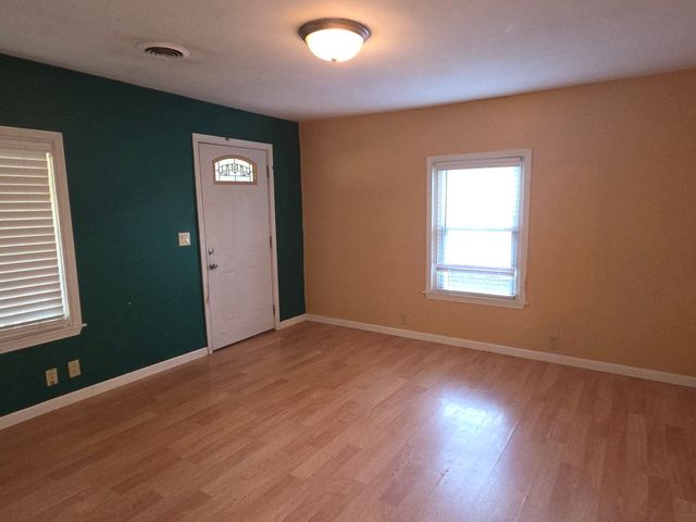 104 E Vermont Street, Carterville, IL 62918