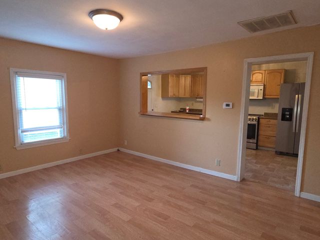 104 E Vermont Street, Carterville, IL 62918