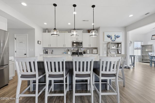 208 Campus Drive, Moyock, NC 27958