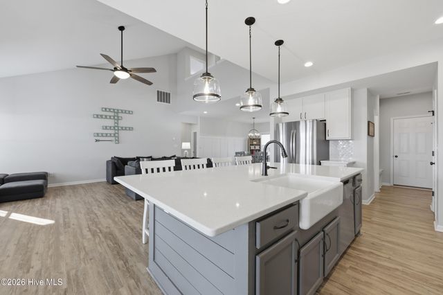 208 Campus Drive, Moyock, NC 27958