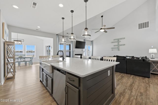 208 Campus Drive, Moyock, NC 27958