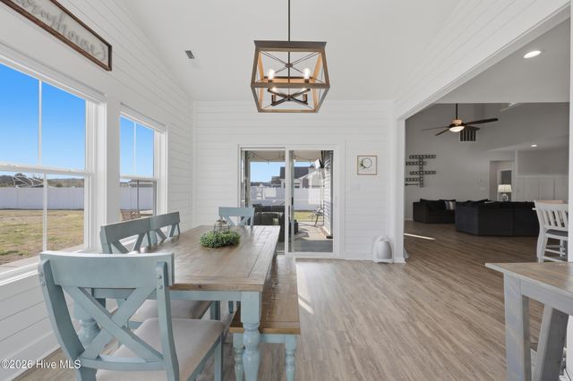 208 Campus Drive, Moyock, NC 27958