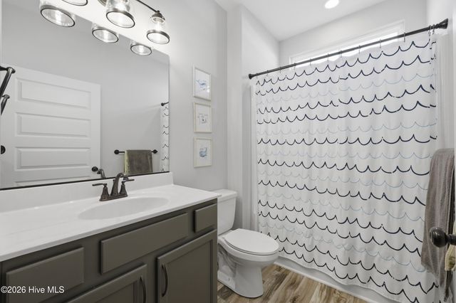 208 Campus Drive, Moyock, NC 27958