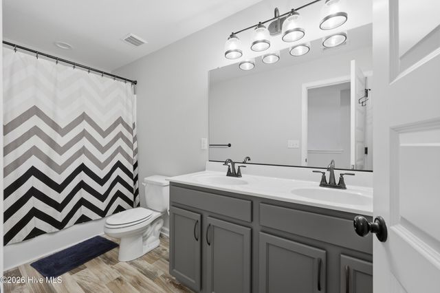 208 Campus Drive, Moyock, NC 27958