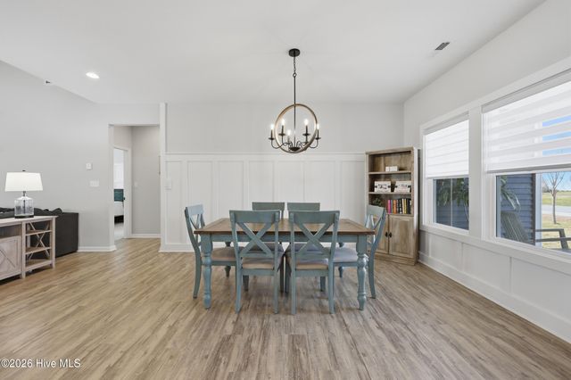 208 Campus Drive, Moyock, NC 27958