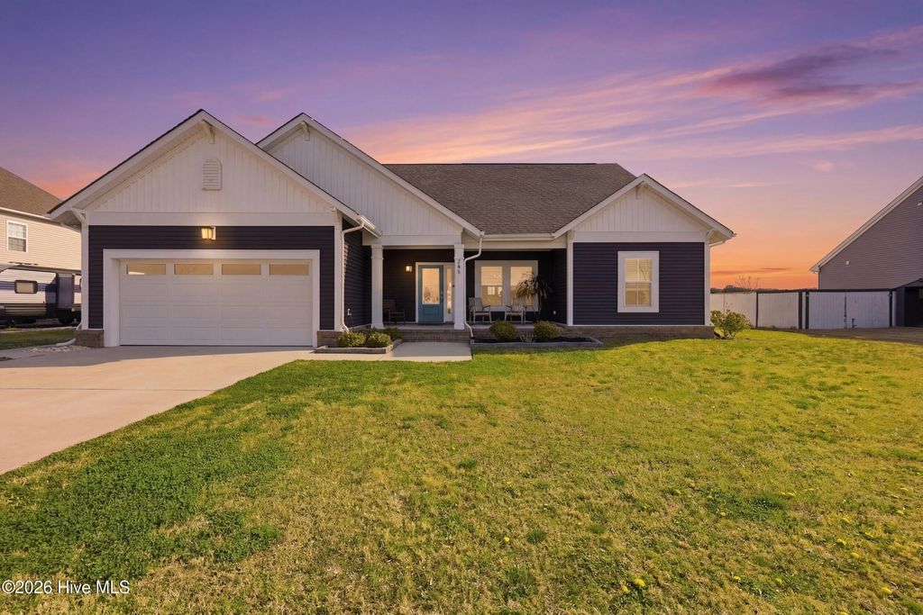 208 Campus Drive, Moyock, NC 27958