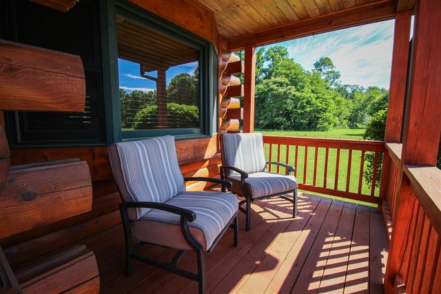 56664 Tanner Trail, Three Rivers, MI 49093