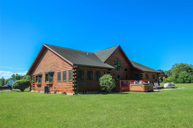 56664 Tanner Trail, Three Rivers, MI 49093