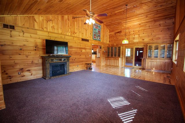 56664 Tanner Trail, Three Rivers, MI 49093