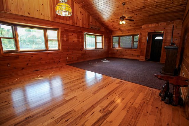 56664 Tanner Trail, Three Rivers, MI 49093