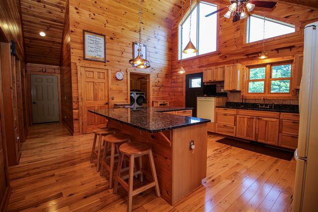 56664 Tanner Trail, Three Rivers, MI 49093