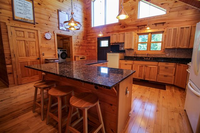 56664 Tanner Trail, Three Rivers, MI 49093