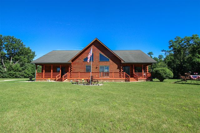 56664 Tanner Trail, Three Rivers, MI 49093