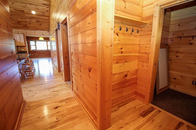 56664 Tanner Trail, Three Rivers, MI 49093