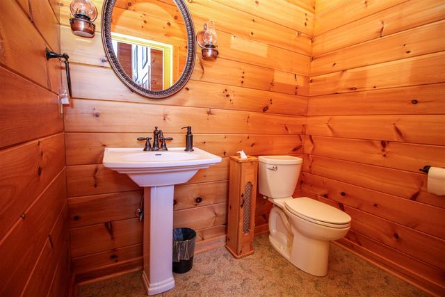 56664 Tanner Trail, Three Rivers, MI 49093