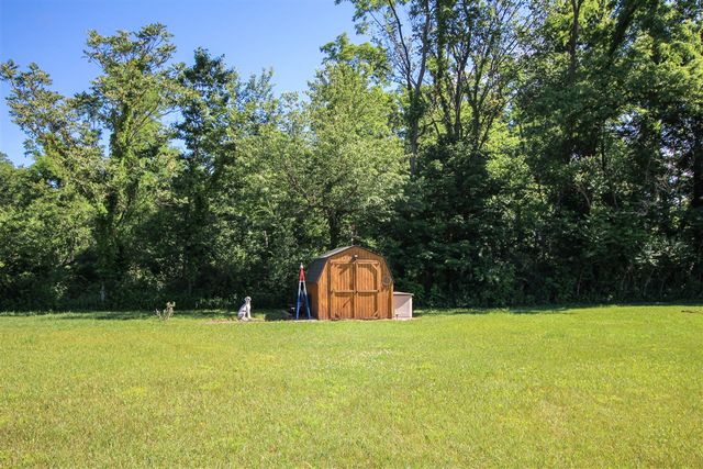 56664 Tanner Trail, Three Rivers, MI 49093