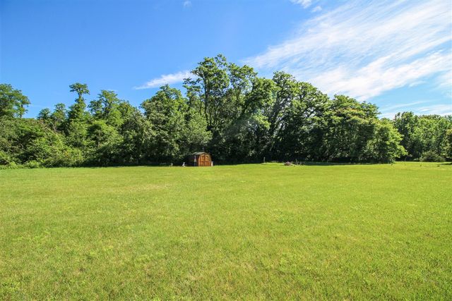 56664 Tanner Trail, Three Rivers, MI 49093