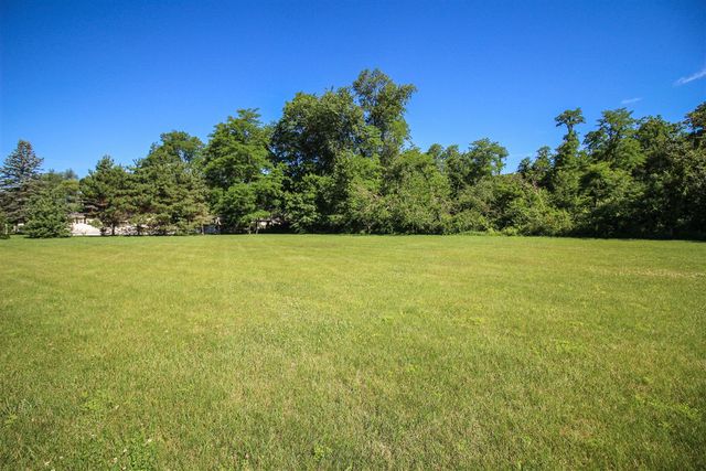 56664 Tanner Trail, Three Rivers, MI 49093