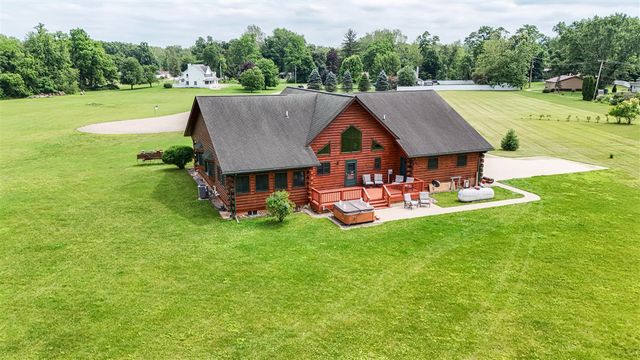56664 Tanner Trail, Three Rivers, MI 49093