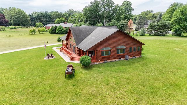 56664 Tanner Trail, Three Rivers, MI 49093