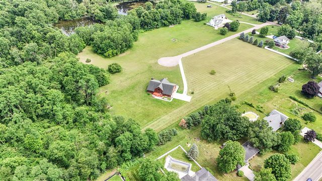 56664 Tanner Trail, Three Rivers, MI 49093