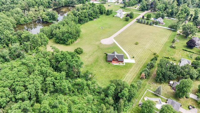56664 Tanner Trail, Three Rivers, MI 49093