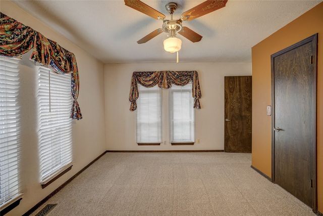 2328 Parkland Way, Norman, OK 73069