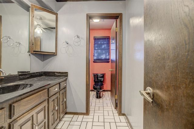 2328 Parkland Way, Norman, OK 73069