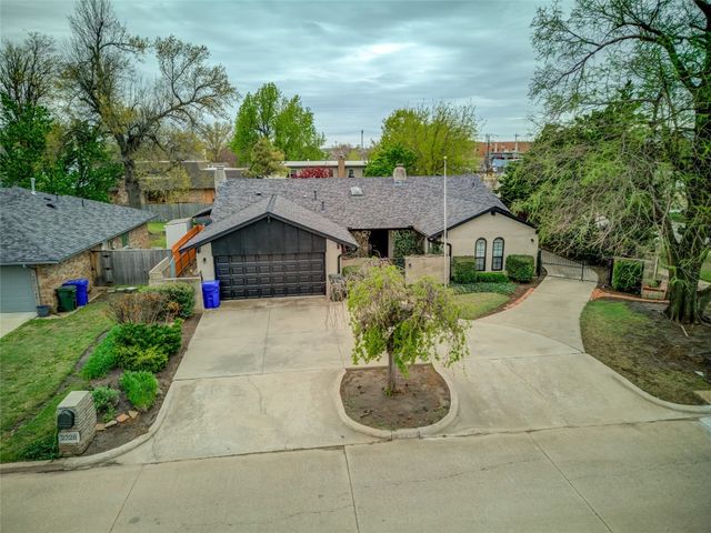 2328 Parkland Way, Norman, OK 73069