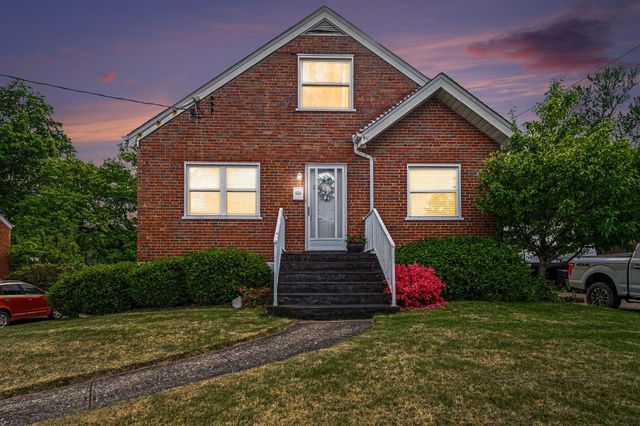 411 Swan Circle, Elsmere, KY 41018