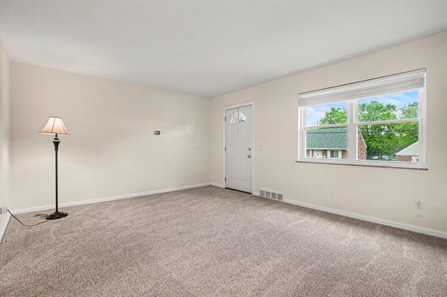 411 Swan Circle, Elsmere, KY 41018