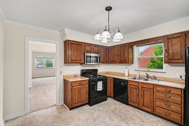 411 Swan Circle, Elsmere, KY 41018