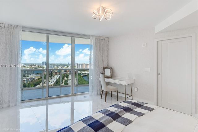 17201 Collins Ave 2409, Sunny Isles Beach, FL 33160