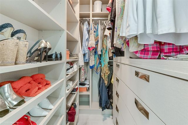 17201 Collins Ave 2409, Sunny Isles Beach, FL 33160